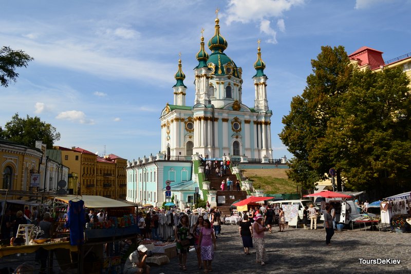Андріївський узвіз. Андріївська церква