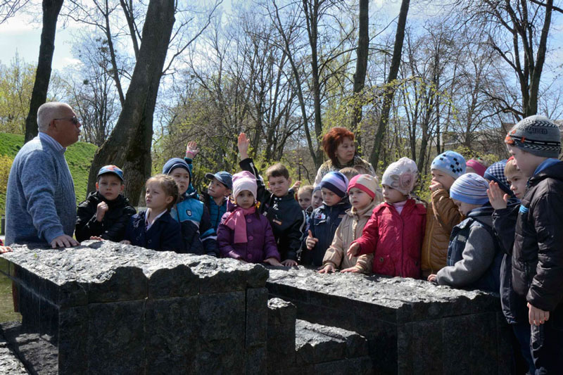 ...а потім запитає, що з почутого вони запам'ятали